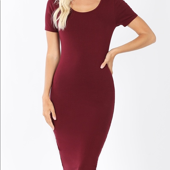 Simple Dress - Picture 2 of 3